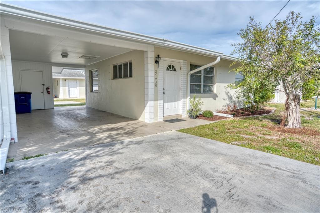 27430 Village Garden WAY BONITA SPRINGS, FL 34135