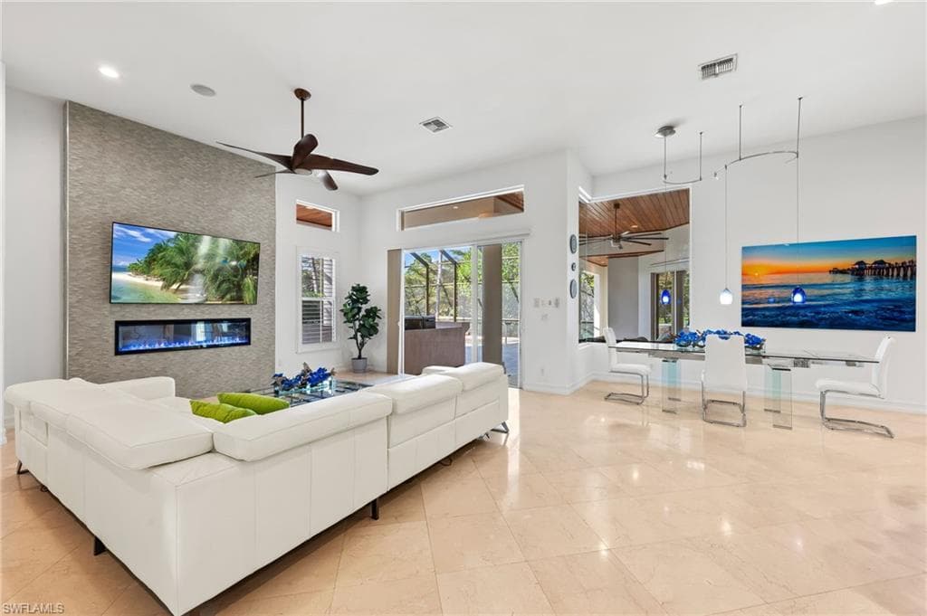 3987 Stonesthrow CT NAPLES, FL 34109