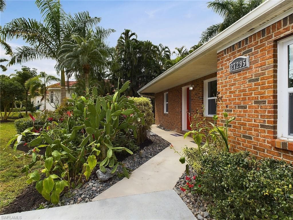 27295 Tennessee ST BONITA SPRINGS, FL 34135