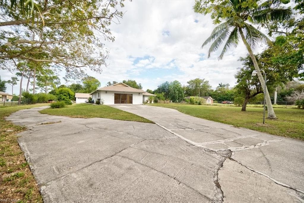 1201 Saint Clair Shores RD NAPLES, FL 34104