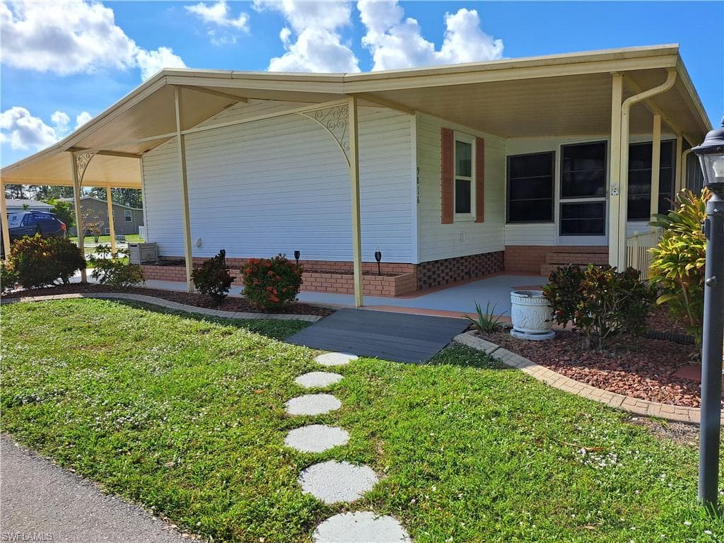 9816 Cattail CT FORT MYERS, FL 33905