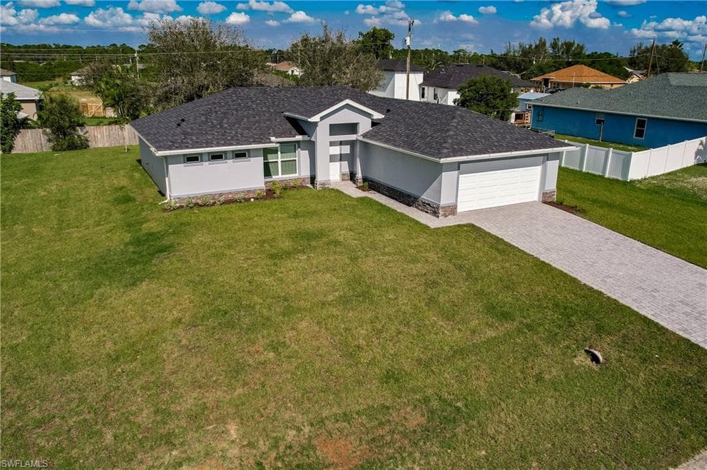 339 NE 29th TER CAPE CORAL, FL 33909