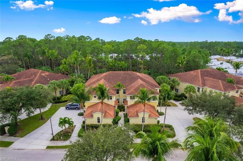 2001 Tarpon Bay DR N 201 NAPLES, FL 34119