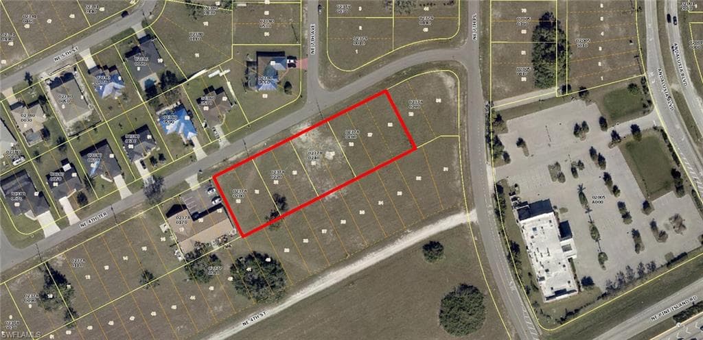 712 NE 4th TER CAPE CORAL, FL 33909