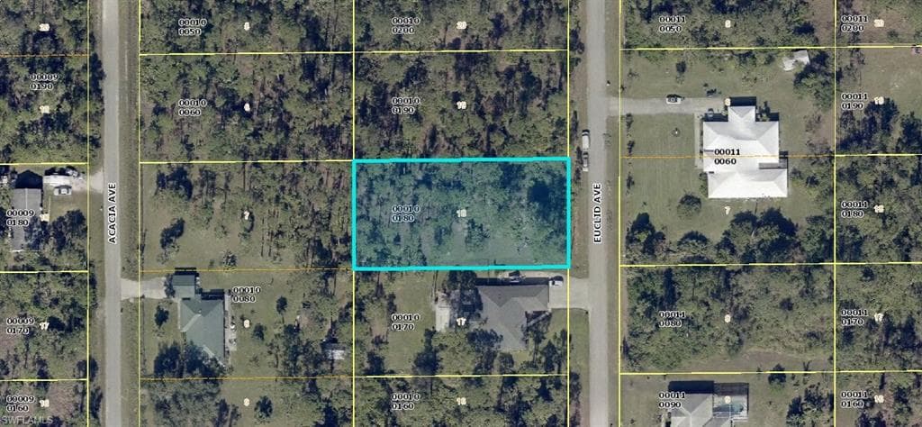 811 Euclid AVE LEHIGH ACRES, FL 33972