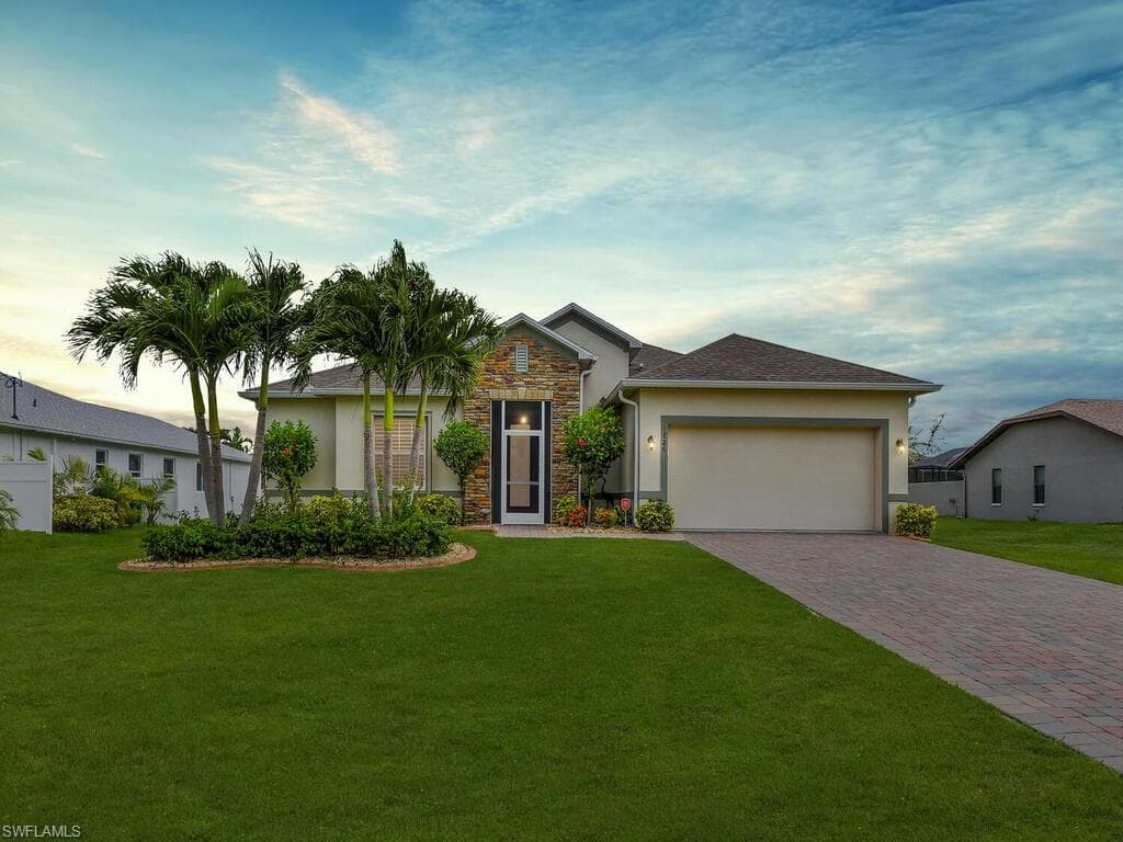 1726 SW 17th ST CAPE CORAL, FL 33991
