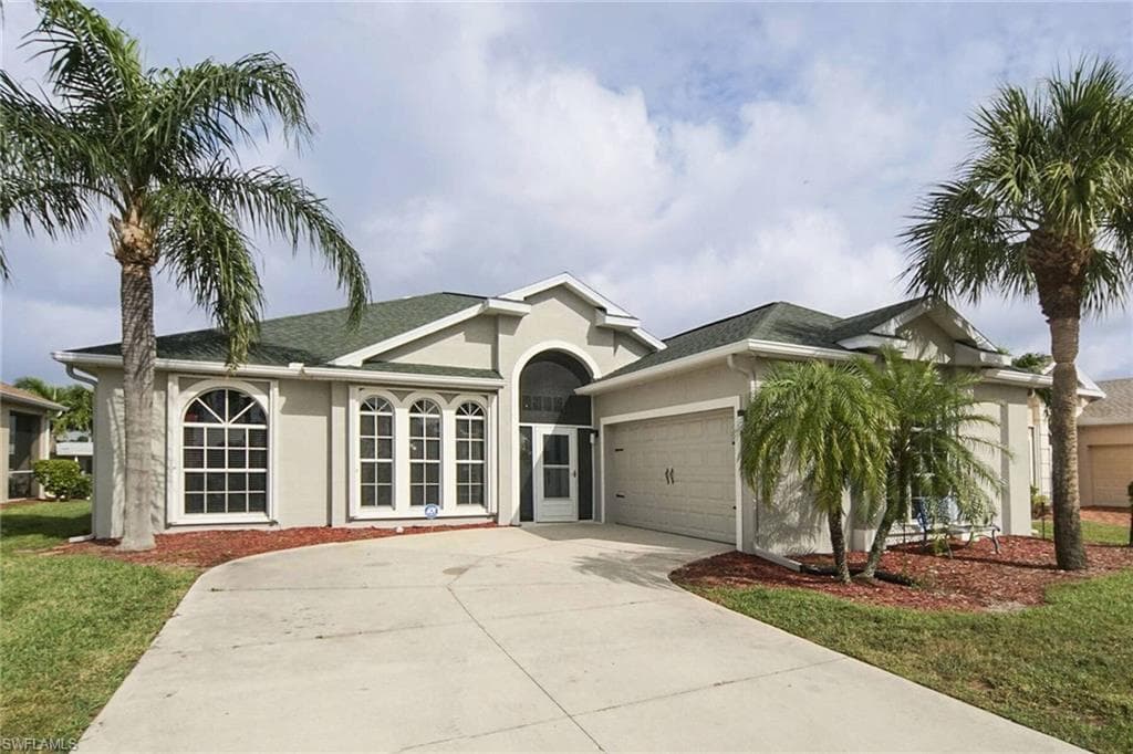 9346 Palm Island CIR NORTH FORT MYERS, FL 33903