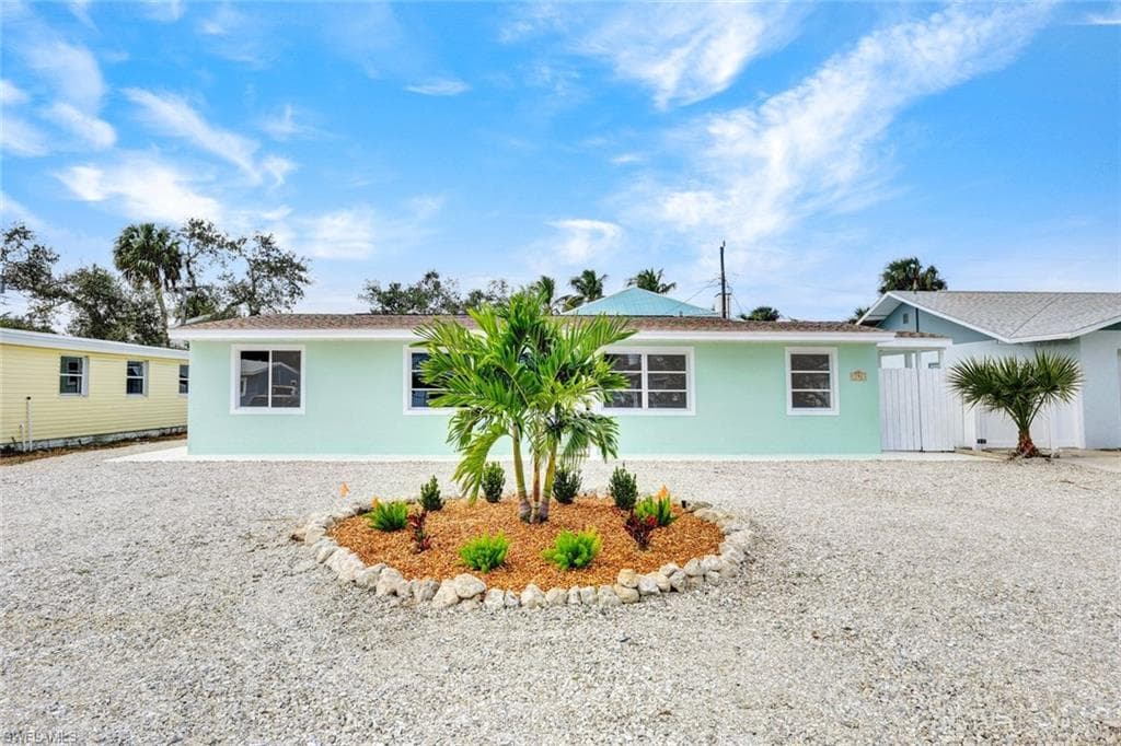 191 Hibiscus DR FORT MYERS BEACH, FL 33931