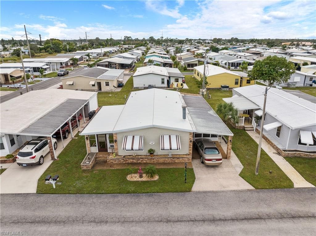 9003 Arbor DR NORTH FORT MYERS, FL 33903