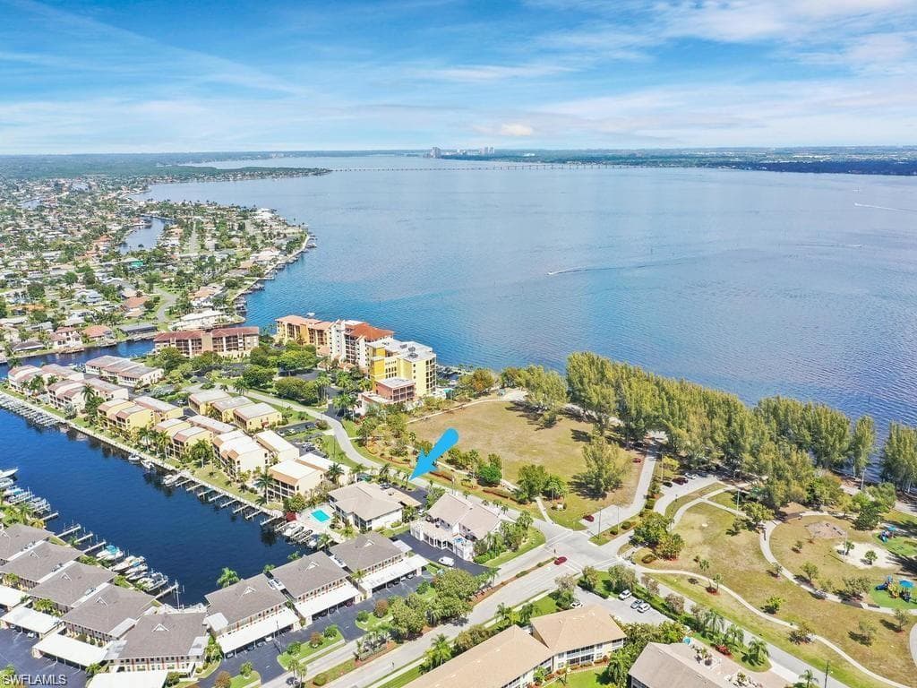 4116 SE 20th PL 101 CAPE CORAL, FL 33904