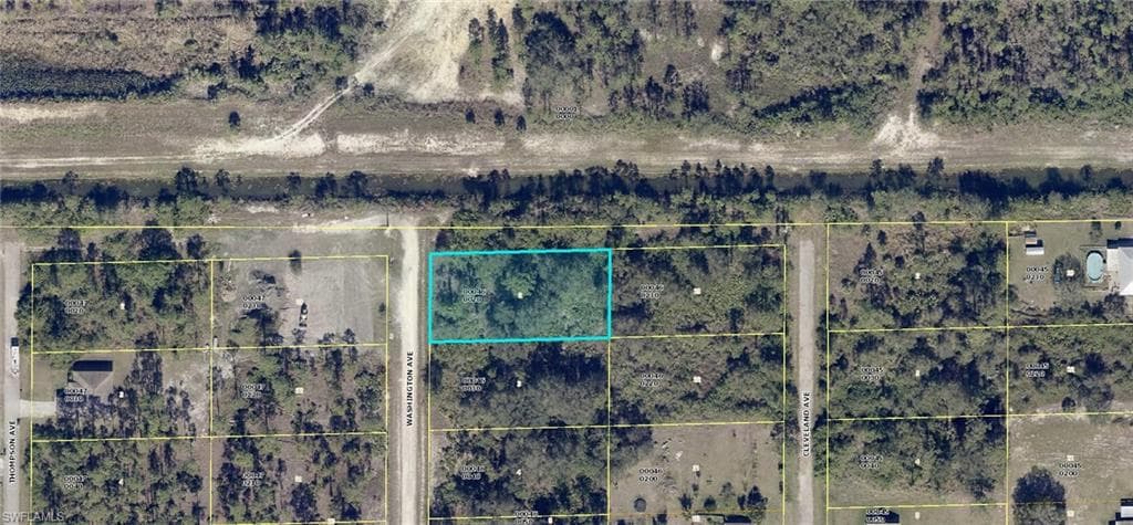 1520 Washington AVE LEHIGH ACRES, FL 33972