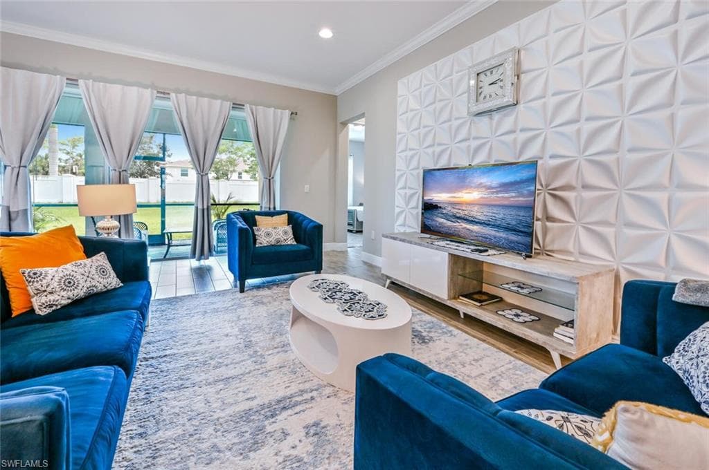 3392 PILOT CIR NAPLES, FL 34120