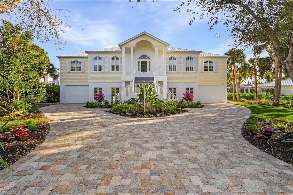 707 Anchor DR SANIBEL, FL 33957