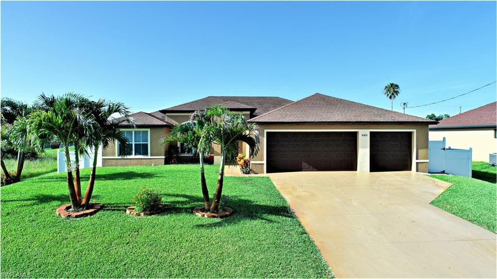 4005 4th ST SW LEHIGH ACRES, FL 33976