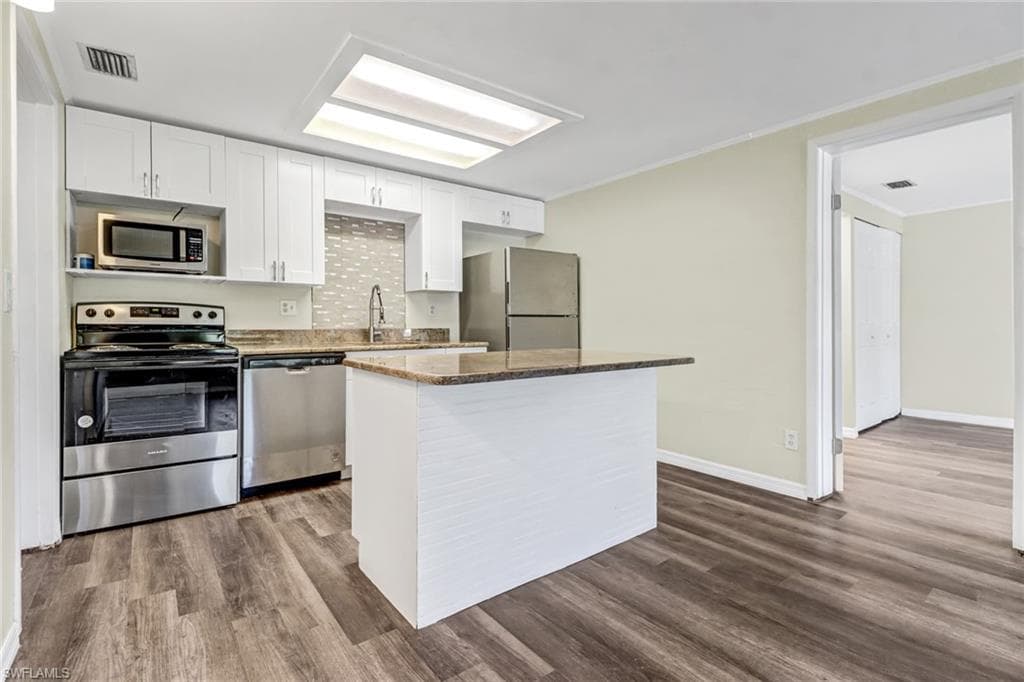 5393 Treetops DR I-Q-1 NAPLES, FL 34113