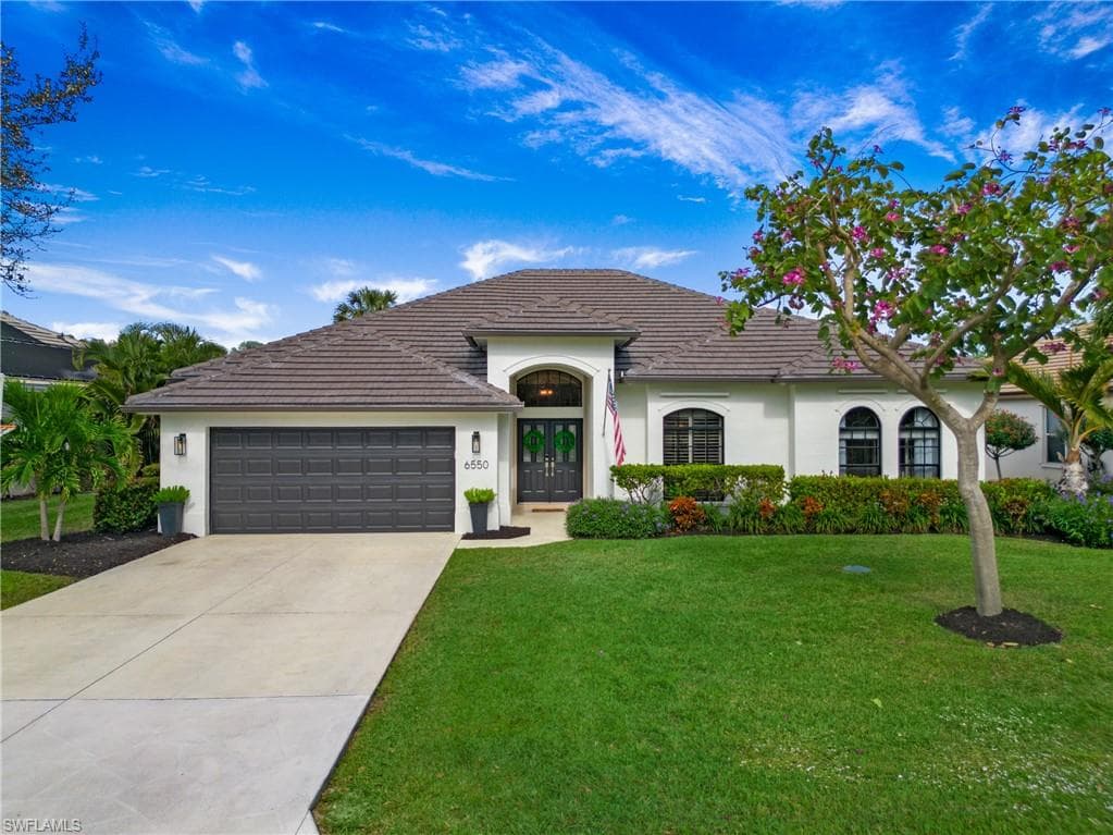 6550 Chestnut CIR NAPLES, FL 34109