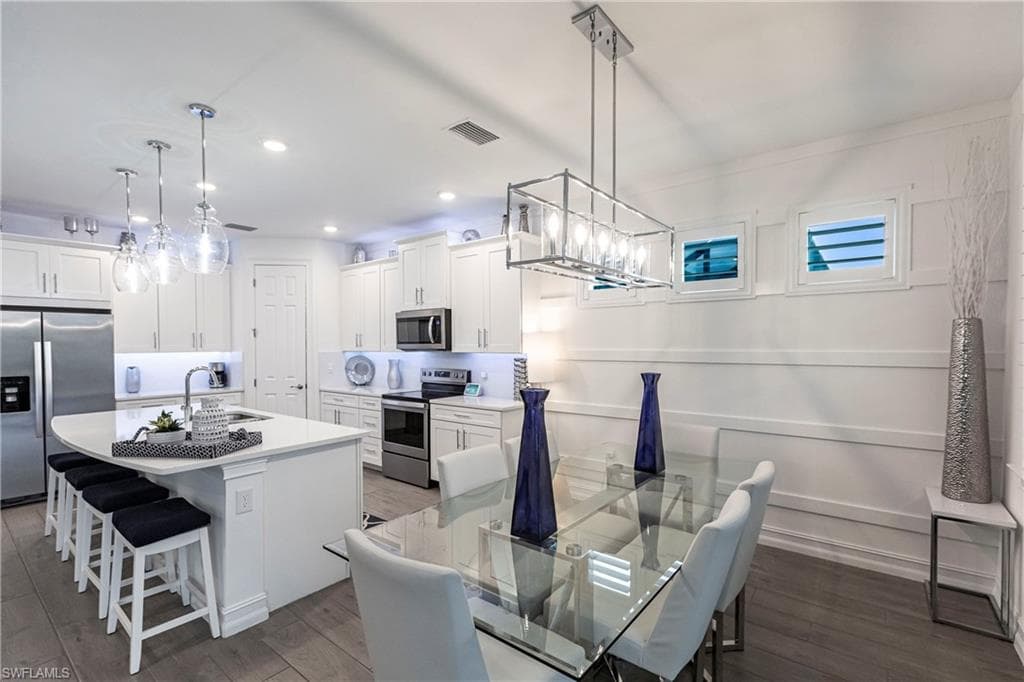 28013 Seasons Tide AVE BONITA SPRINGS, FL 34135