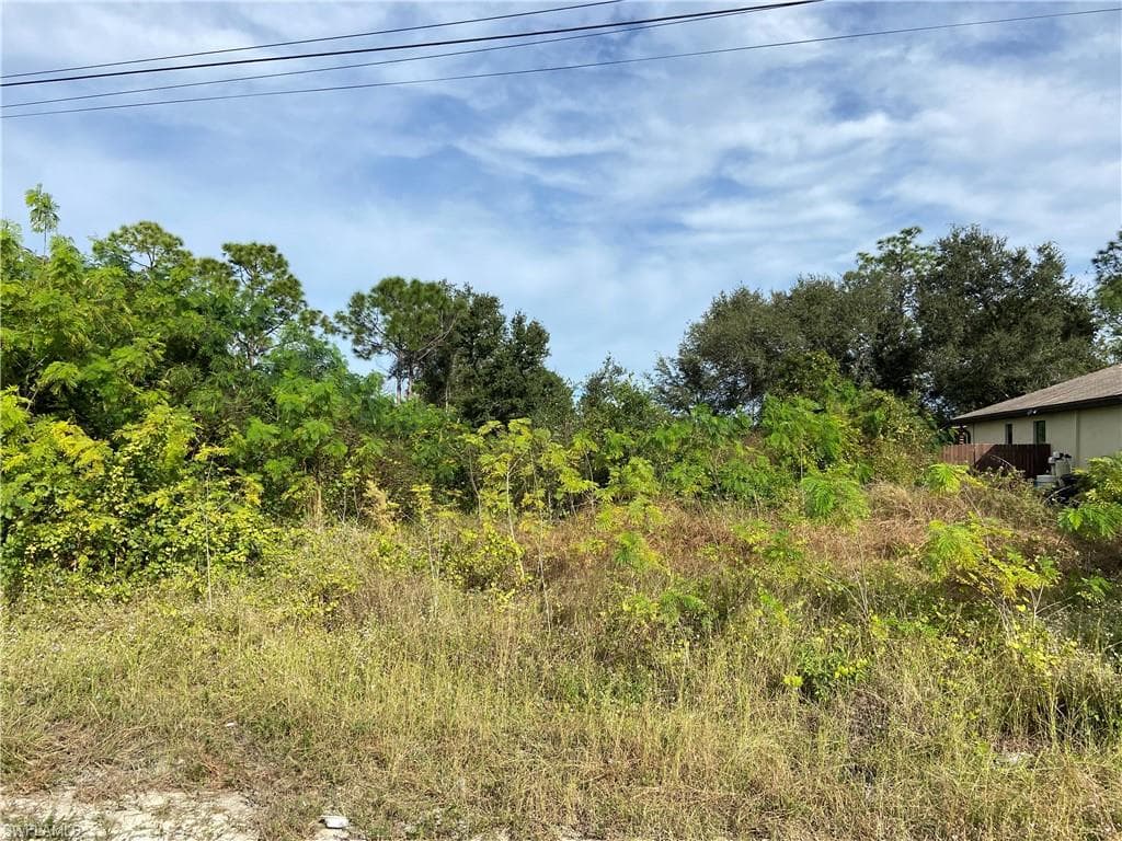 3604 39th ST SW LEHIGH ACRES, FL 33976