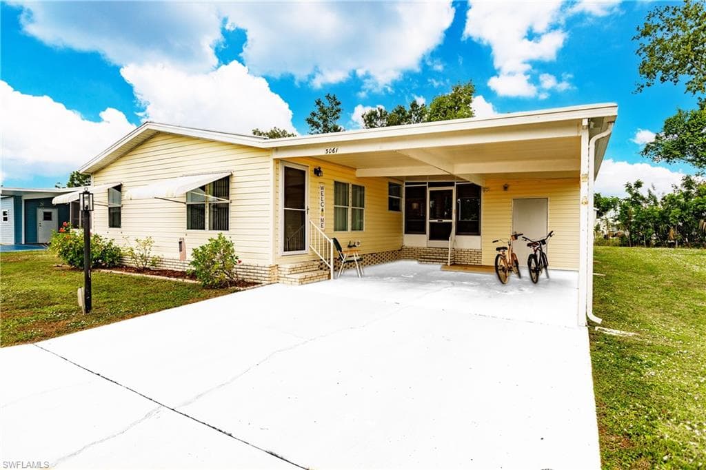 3061 Rain Dance LN NORTH FORT MYERS, FL 33917