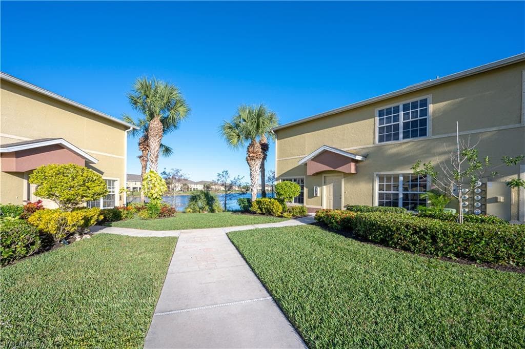 9055 Gervais CIR 1401 NAPLES, FL 34120