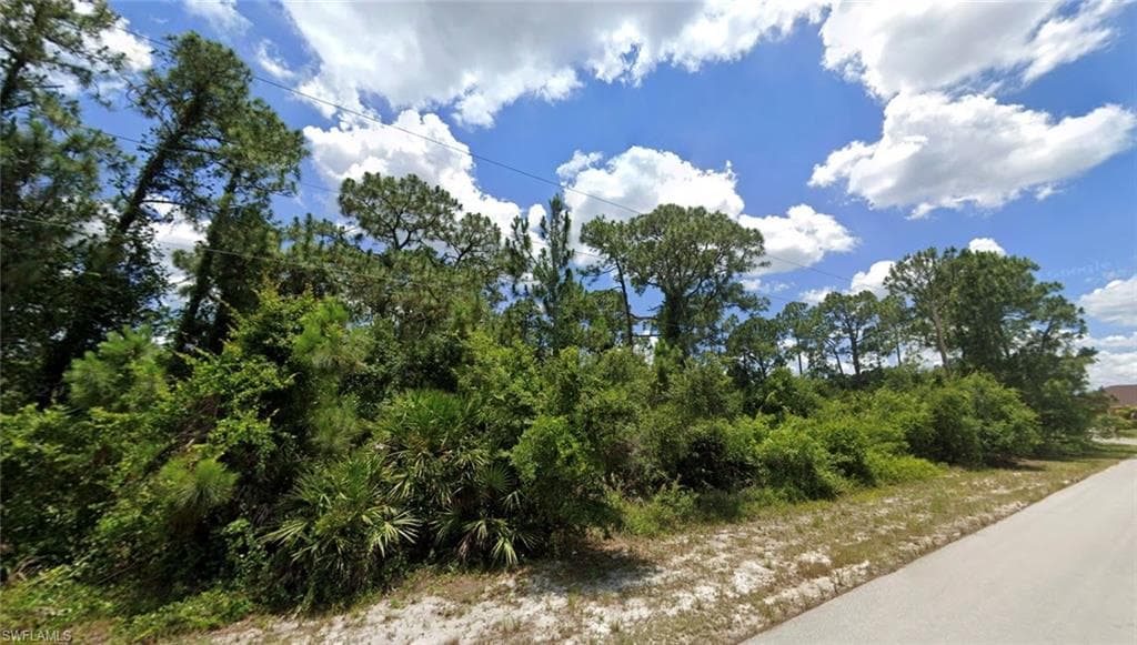 710 Lamar ST E LEHIGH ACRES, FL 33974