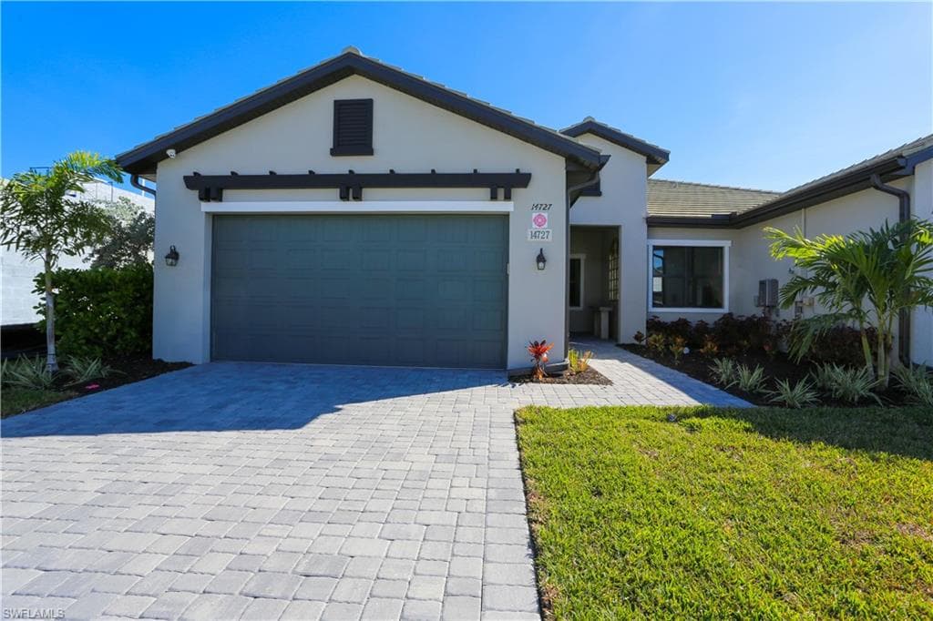14727 Kingfisher LOOP NAPLES, FL 34120