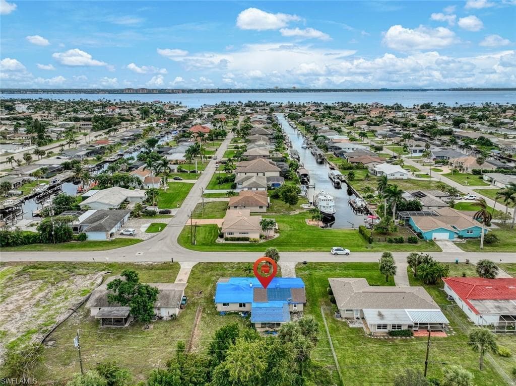 715 Monterey AVE CAPE CORAL, FL 33904