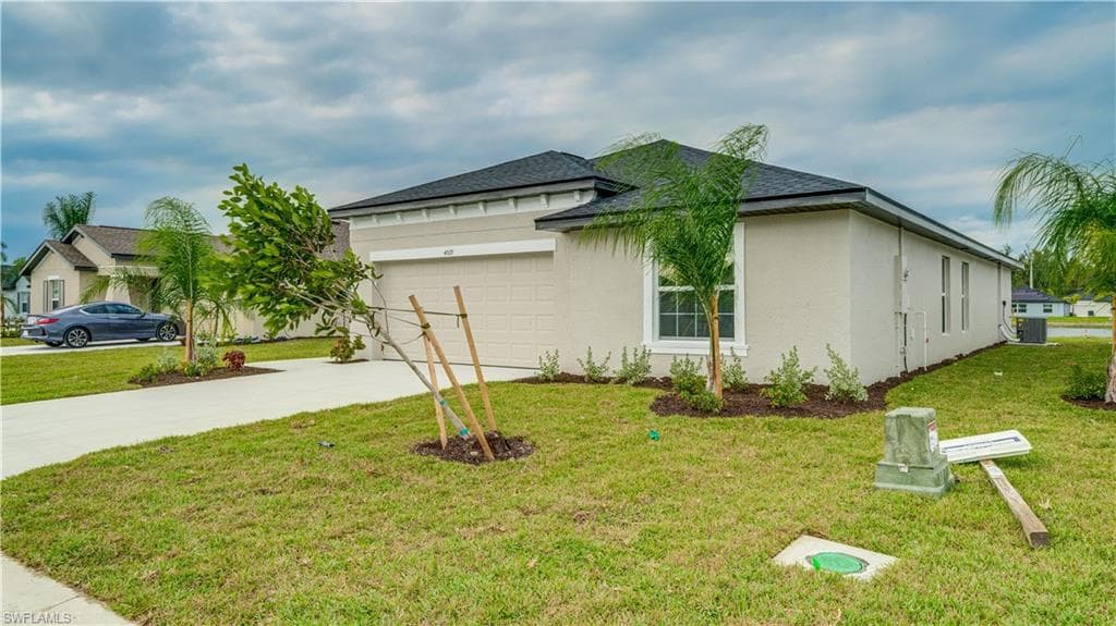 4019 San Clemente CT NORTH FORT MYERS, FL 33917