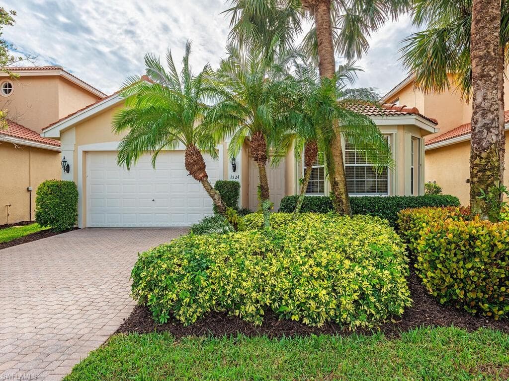 1524 Pacaya CV NAPLES, FL 34119