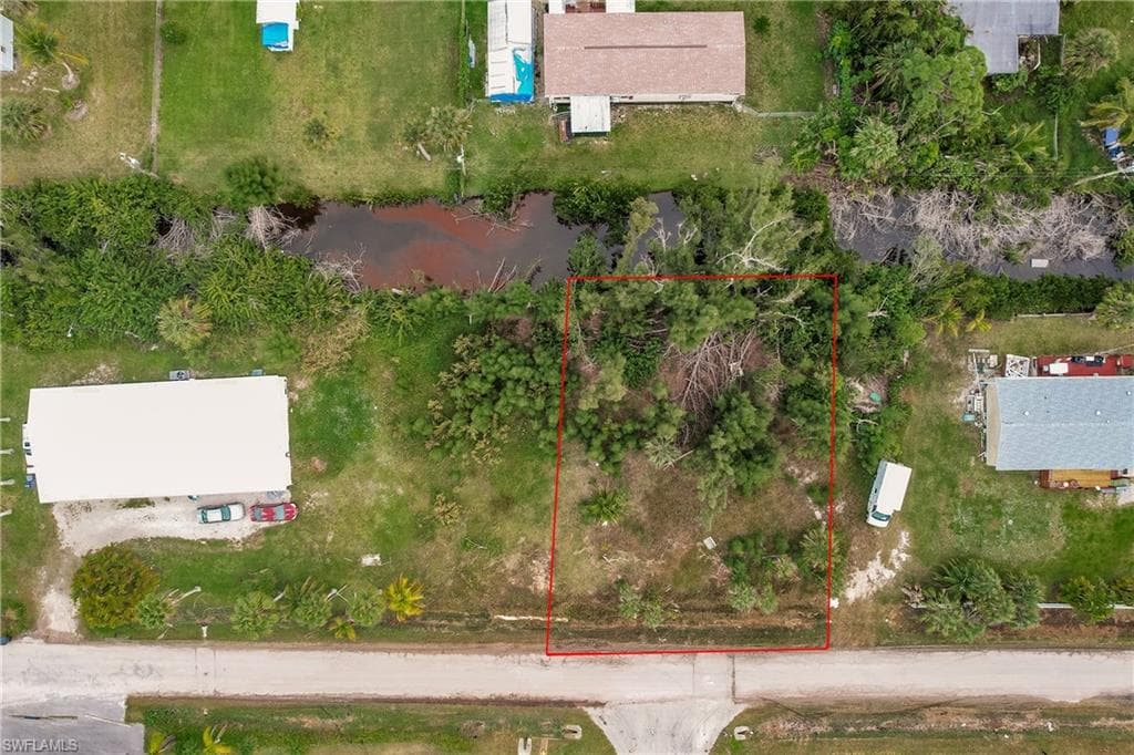 11870 Scallop DR CAPE CORAL, FL 33991