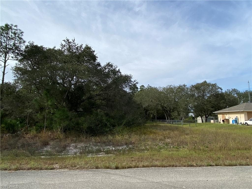 1517 Michael AVE LEHIGH ACRES, FL 33972