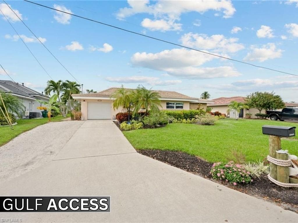 713 SE 44th ST CAPE CORAL, FL 33904