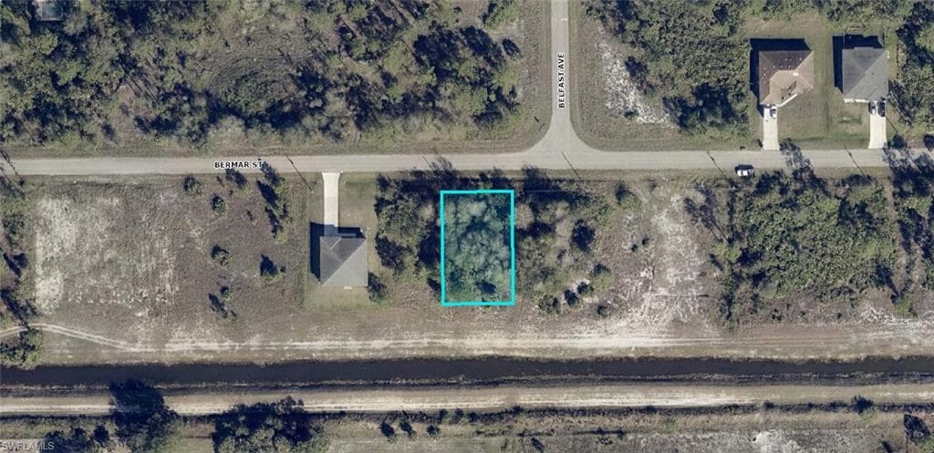 1228 Bermar ST FORT MYERS, FL 33913