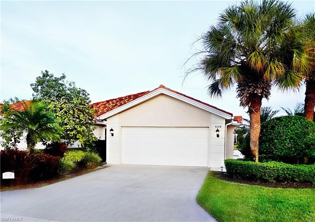 4138 Los Altos CT NAPLES, FL 34109
