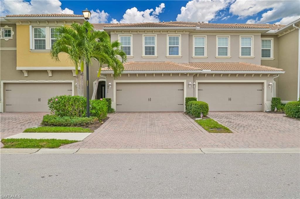 3755 Tilbor CIR FORT MYERS, FL 33916