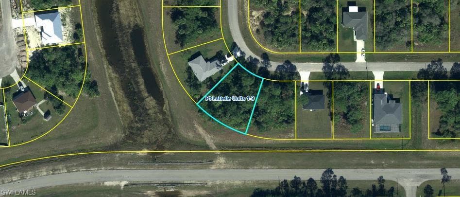 6051 S MOSS CIR LABELLE, FL 33935
