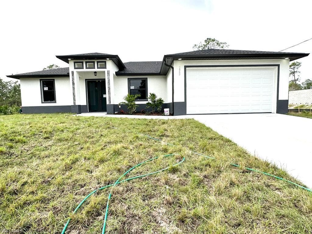1863 Lindenwood DR LEHIGH ACRES, FL 33972