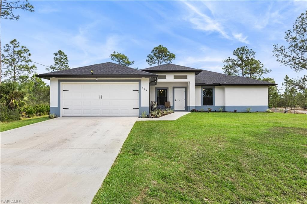 504 Moore AVE LEHIGH ACRES, FL 33972