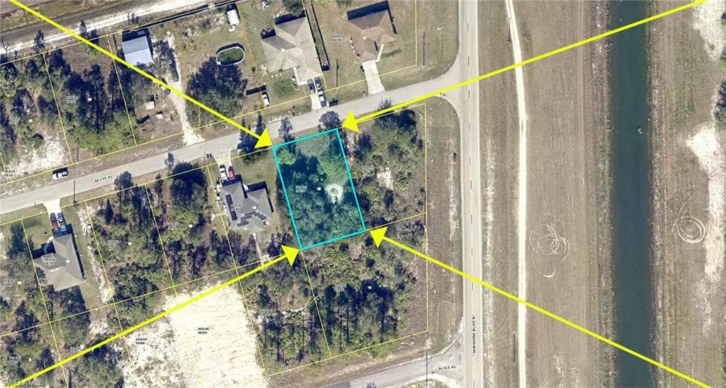 2503 Betty PL LEHIGH ACRES, FL 33971