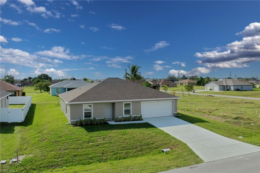 822 10th TER CAPE CORAL, FL 33909