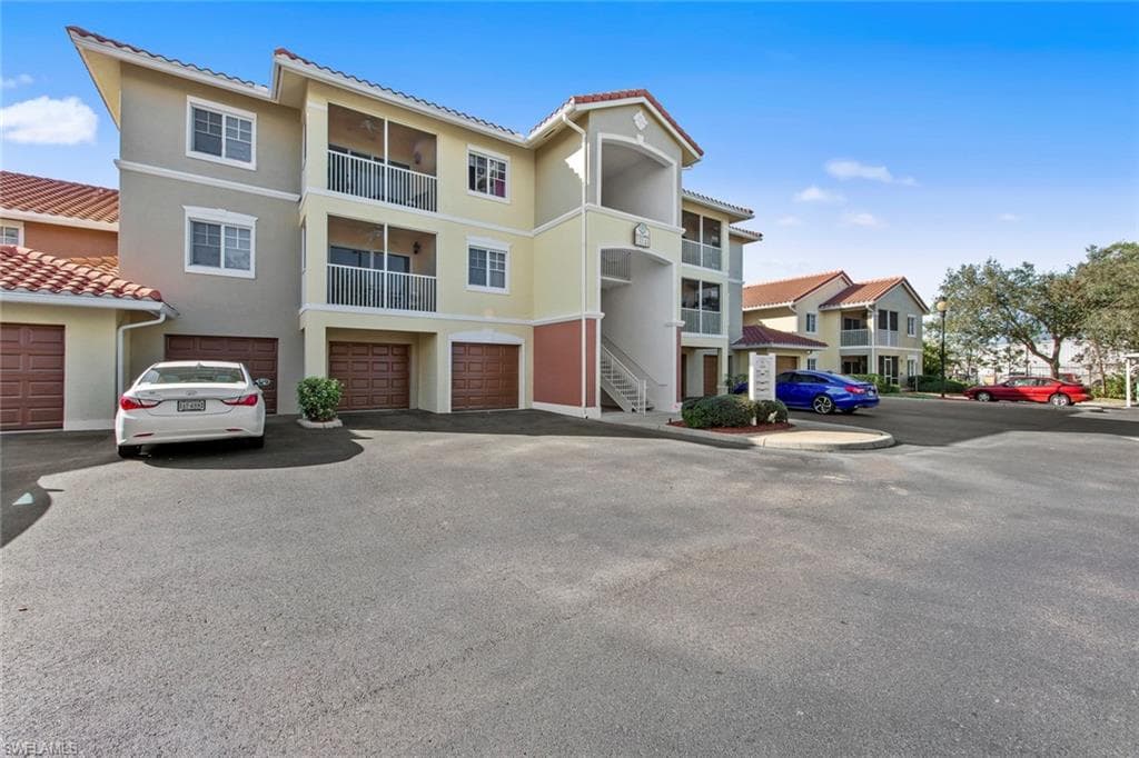 13141 Bella Casa CIR 3180 FORT MYERS, FL 33966