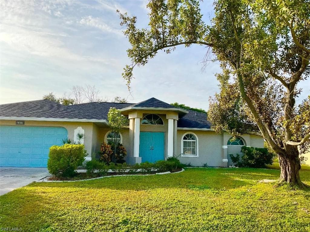 164 SE 19th LN CAPE CORAL, FL 33990