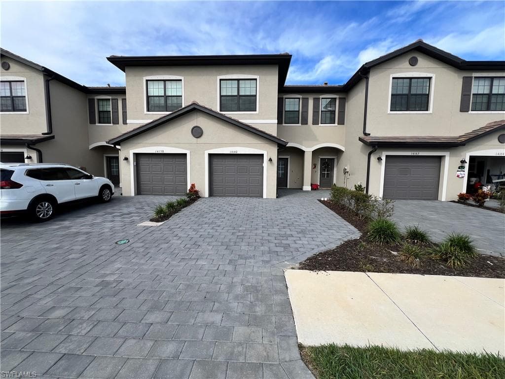 14160 Pine Lodge LN 22 FORT MYERS, FL 33913