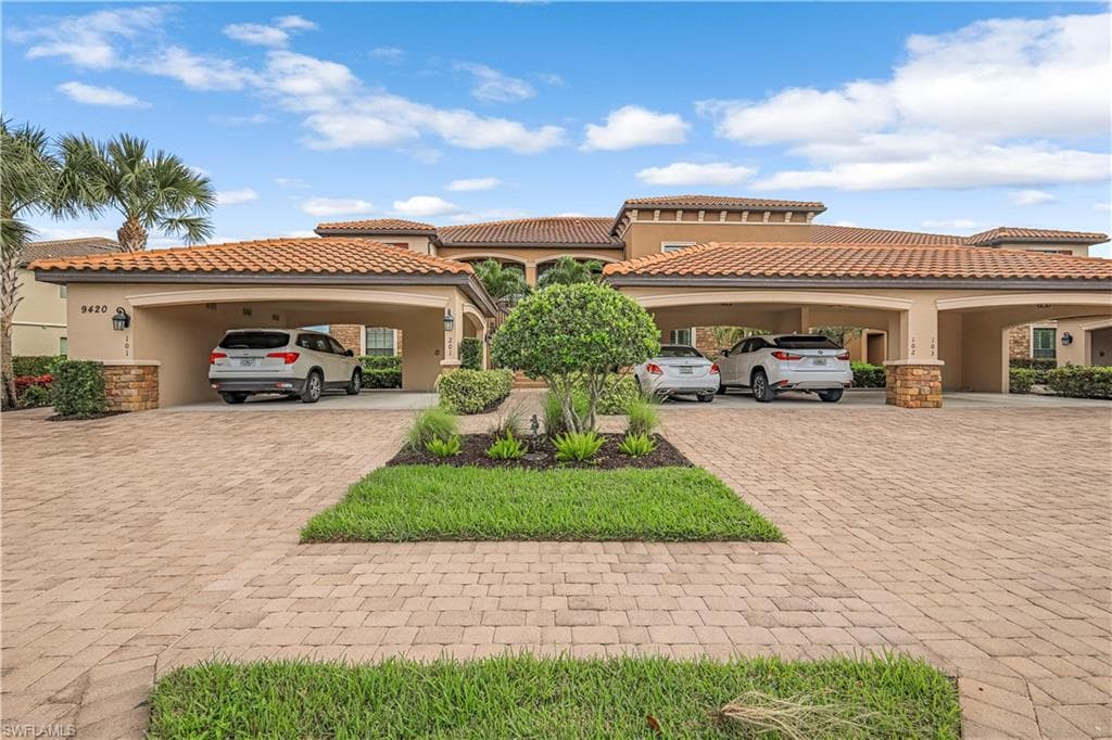 9420 Benvenuto CT 1-102 NAPLES, FL 34119