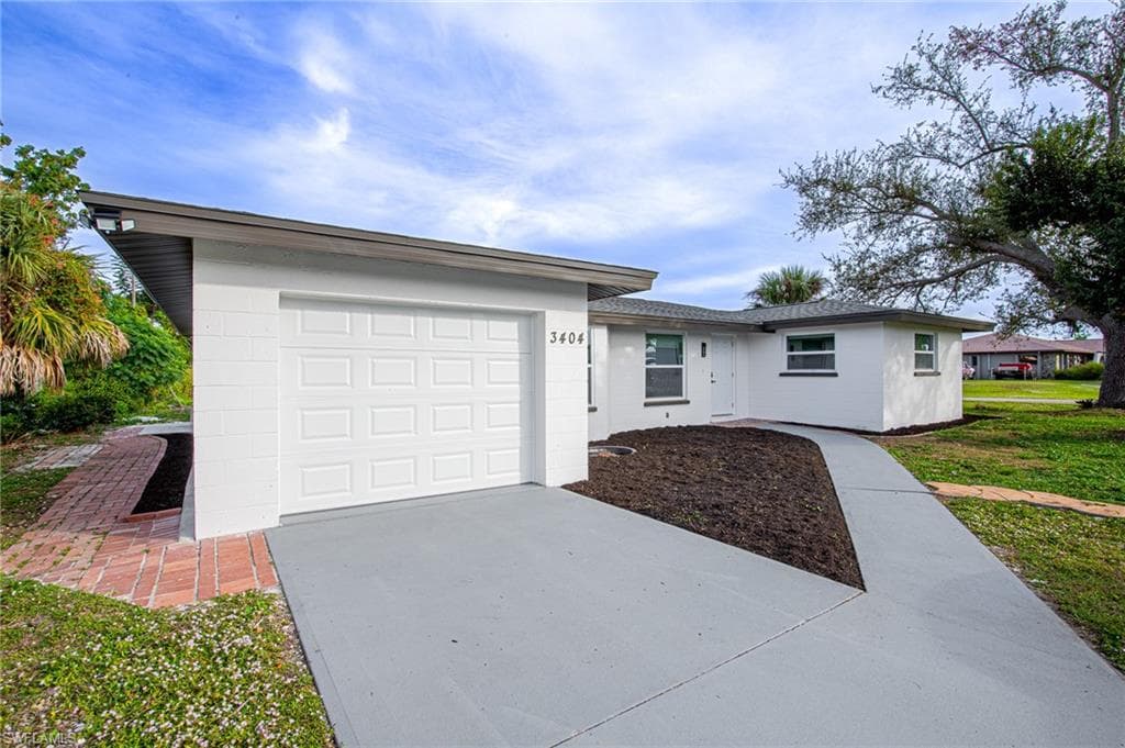 3404 Elkcam BLVD PORT CHARLOTTE, FL 33952