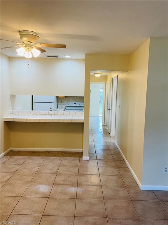 633 SE 12th CT B CAPE CORAL, FL 33990
