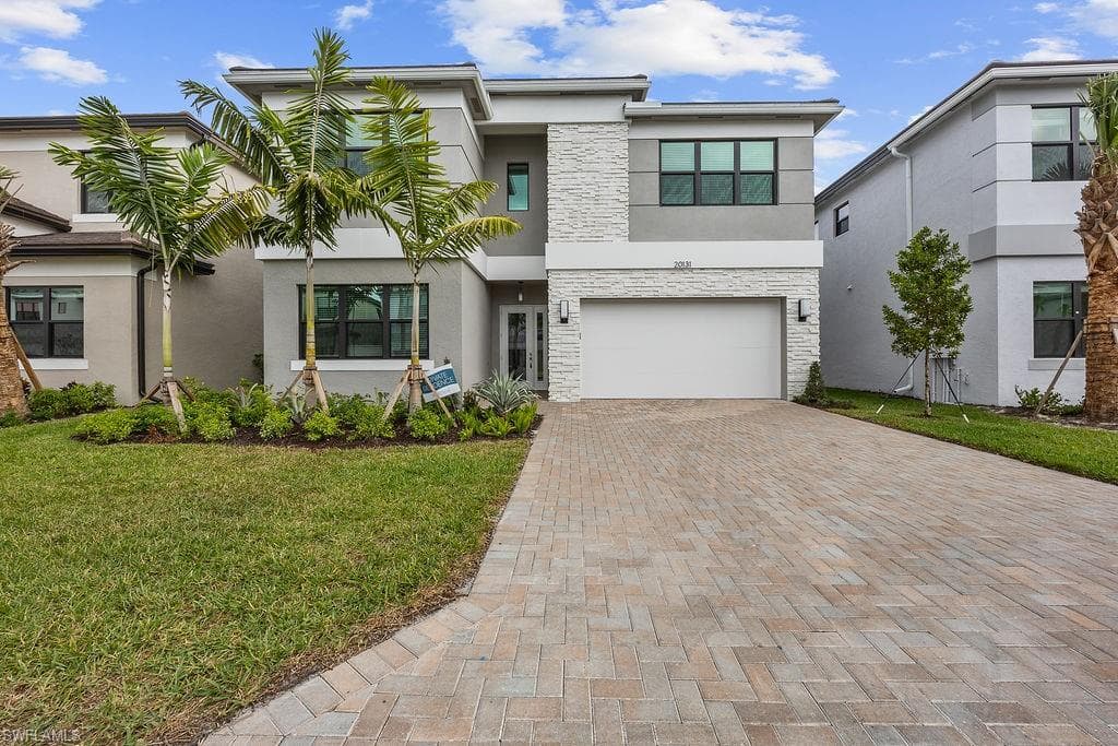 20131 Camellia Crosse LN ESTERO, FL 34135
