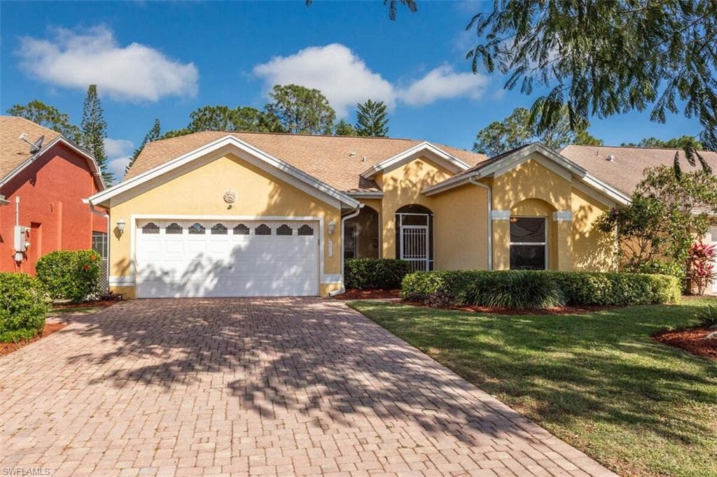 6630 Vancouver LN NAPLES, FL 34104