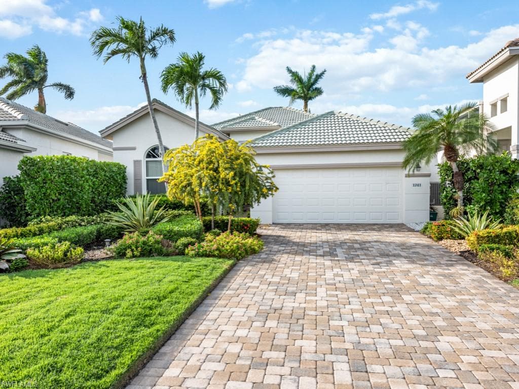 1741 York Island DR NAPLES, FL 34112