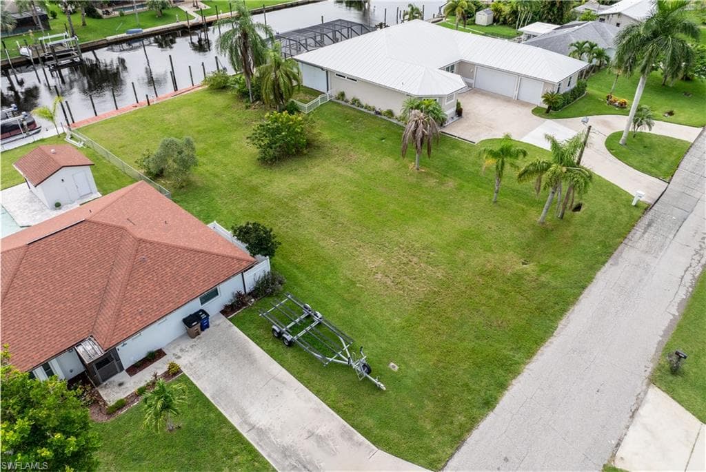 2138 Aruba AVE FORT MYERS, FL 33905